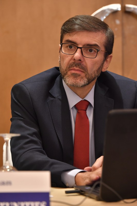 Real Estate con.2924.JPG